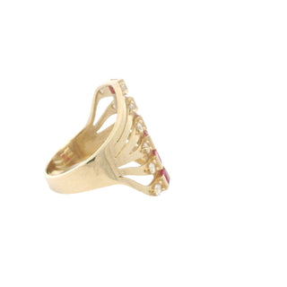 Elegant Lader Gold Ring