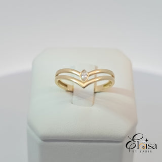 14Kt Elegant Two Lines Ring