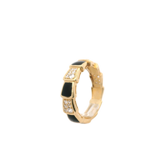 Elegant Gold and Enamel Ring