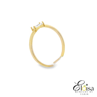 14Kt Elegant Gold Ring with Baguette Zirconia