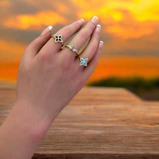 Black Flower Four Point With Enamel Ring